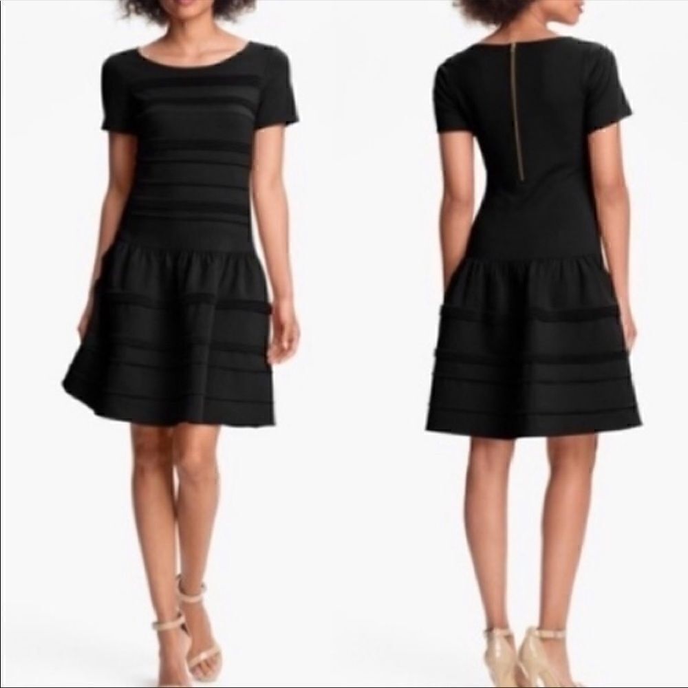 𝅺eliza J Black Seamed Drop Waist Short Sleeve Dress